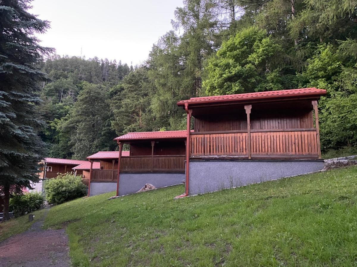 Selsky Dvur Perstejn Hotel Bagian luar foto