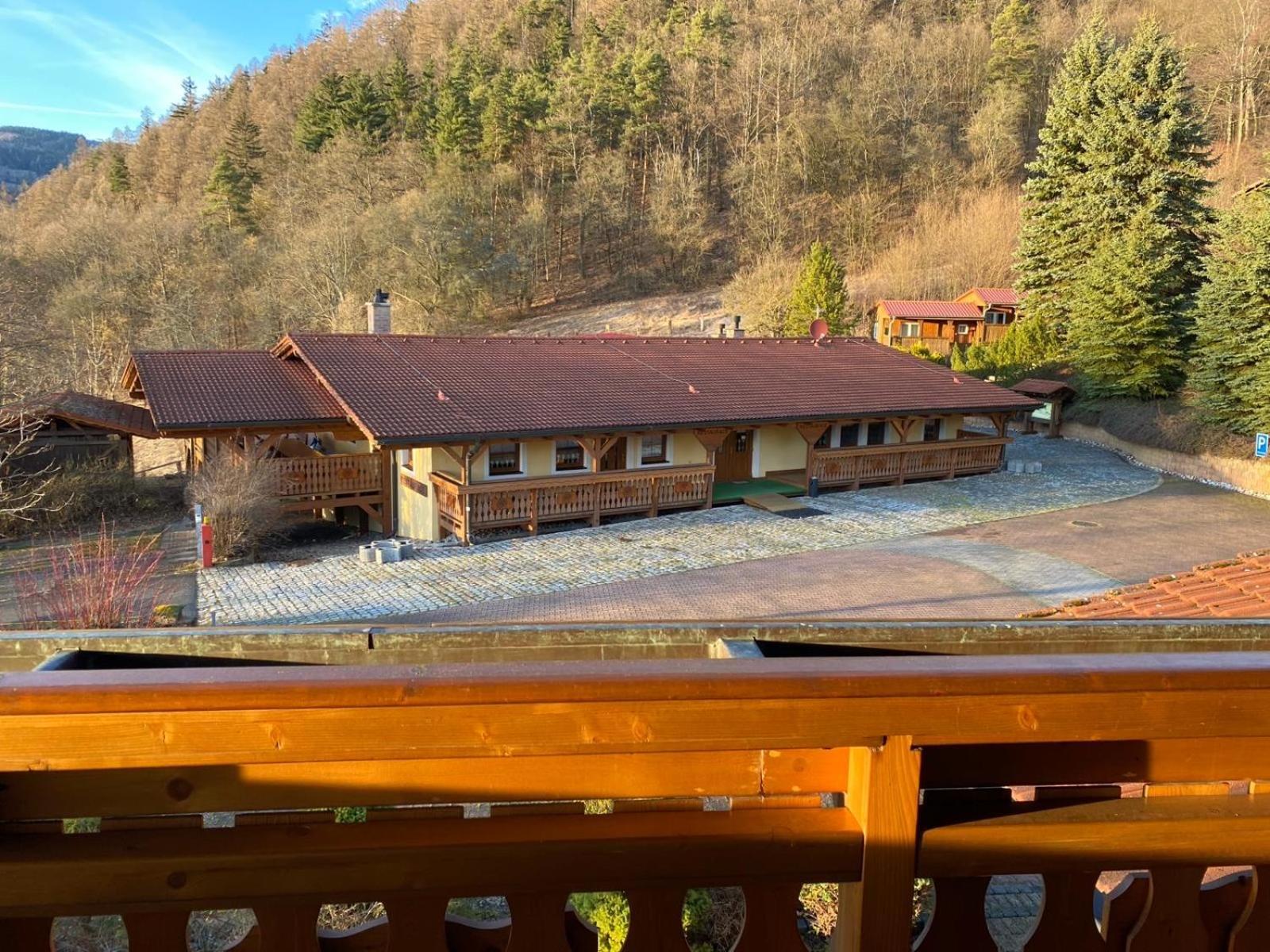 Selsky Dvur Perstejn Hotel Bagian luar foto