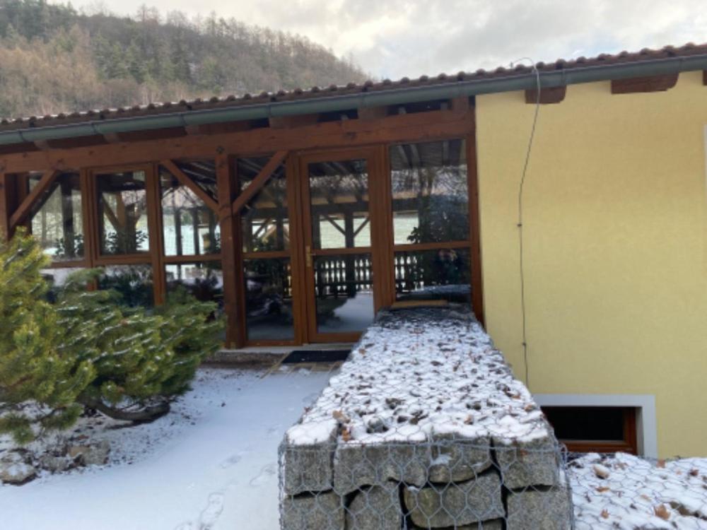 Selsky Dvur Perstejn Hotel Bagian luar foto
